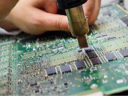 美股异动 | Q1业绩指引低于预期 英特尔(INTC.US)盘前大跌近13%