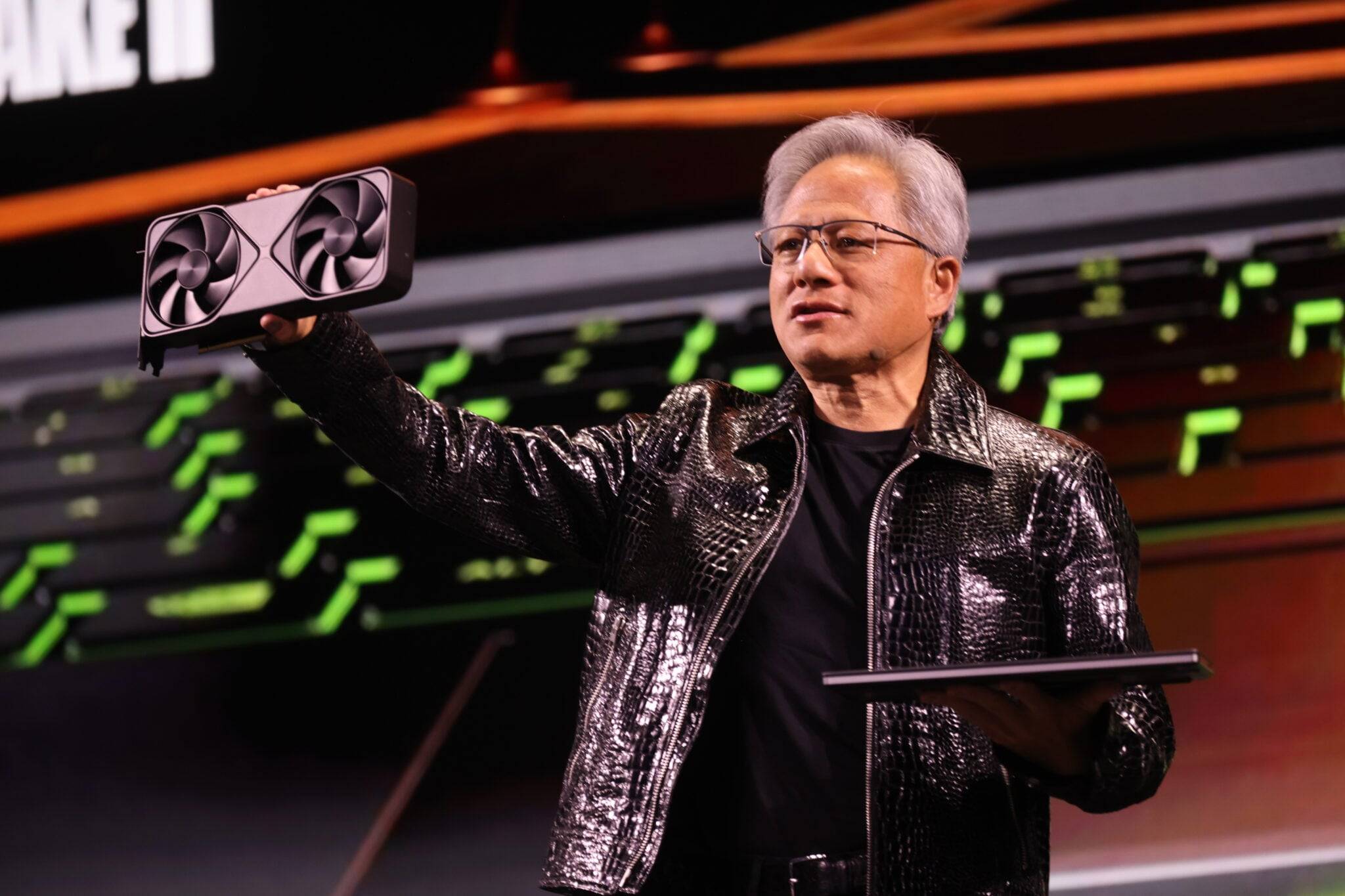 黄仁勋把 GPU 变抵押品套 5000 亿美元,会重演 08 年经济危机吗?