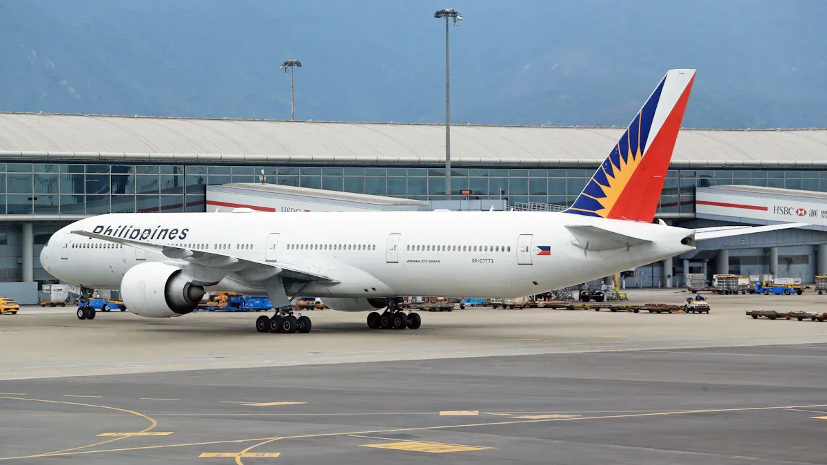 Travel to Hong Kong: Flights and Accommodation