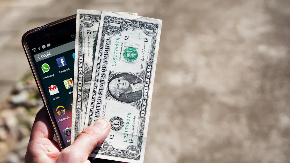 Zelle vs Venmo A Side by Side Comparison for 2025