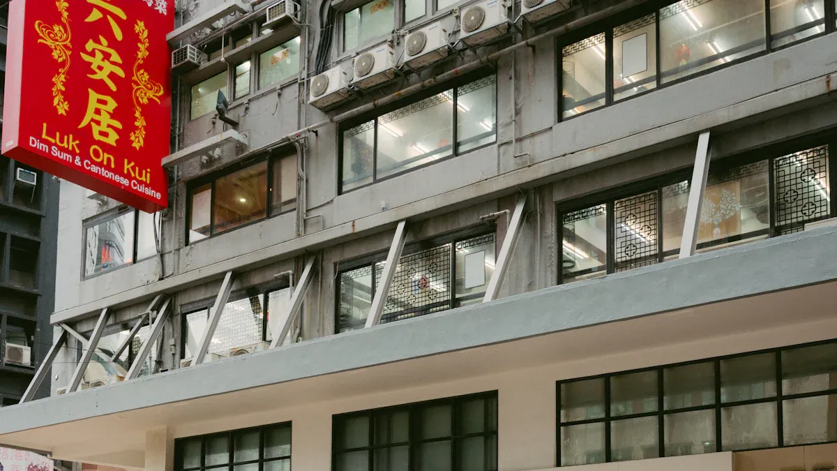 In-Depth Review of Hong Kong Stock Trading Brokers: Interactive Brokers vs. HSBC Hong Kong