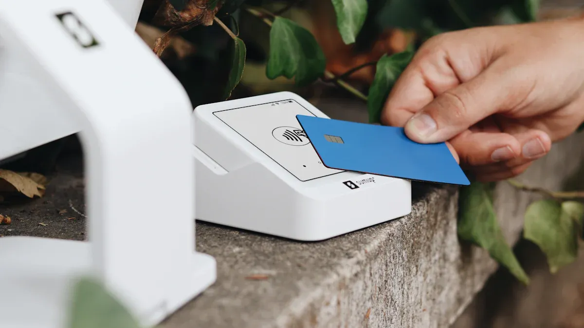 How to Use a Credit Card for Payment? Complete Guide and Precautions