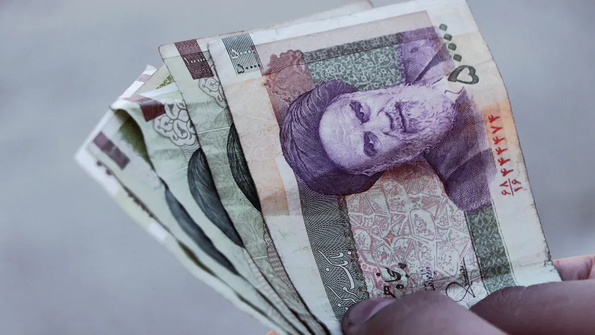 Pakistan’s Currency Evolution, Exchange Rate Trends, and Remittance Guide