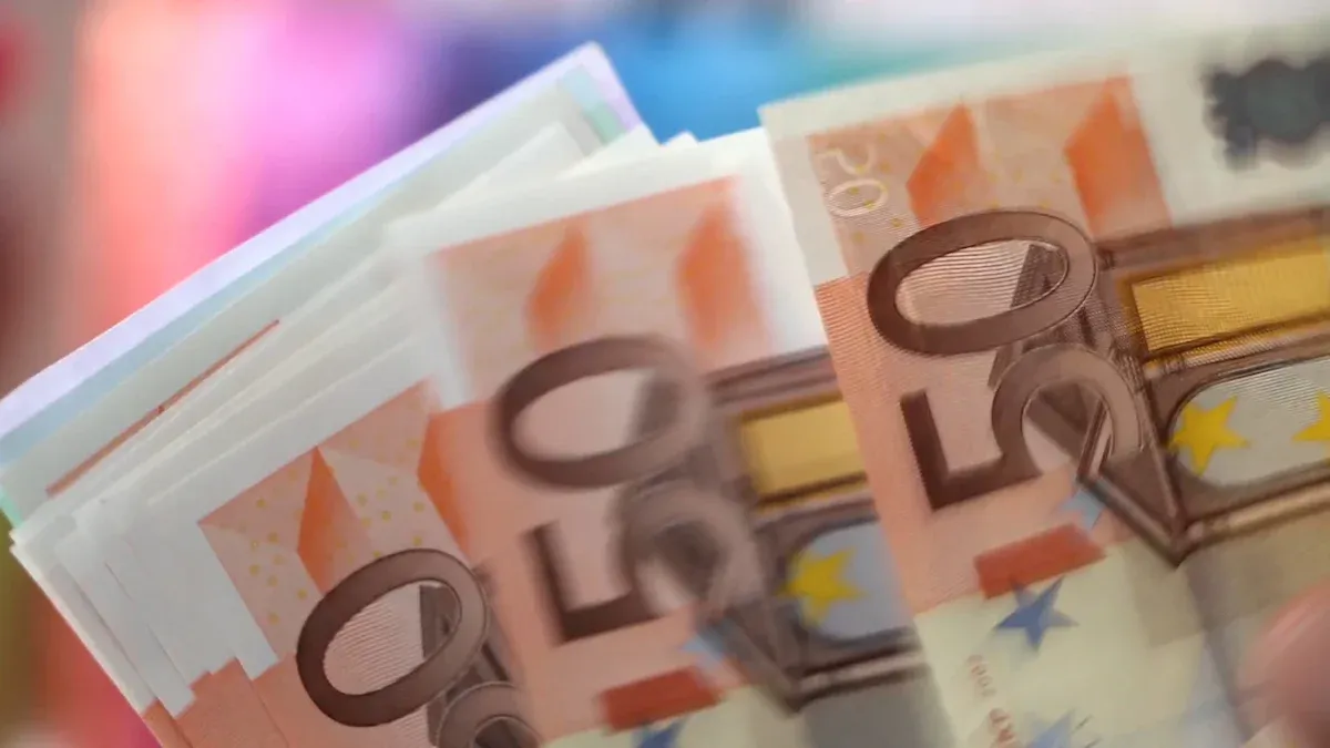 Why Traditional Wire Transfers Are "Slow": Unveiling Process Bottlenecks