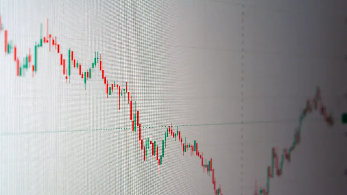 Why Did A-Shares Plunge at the End of 2025? Can a Turning Point Emerge After Risk Release?