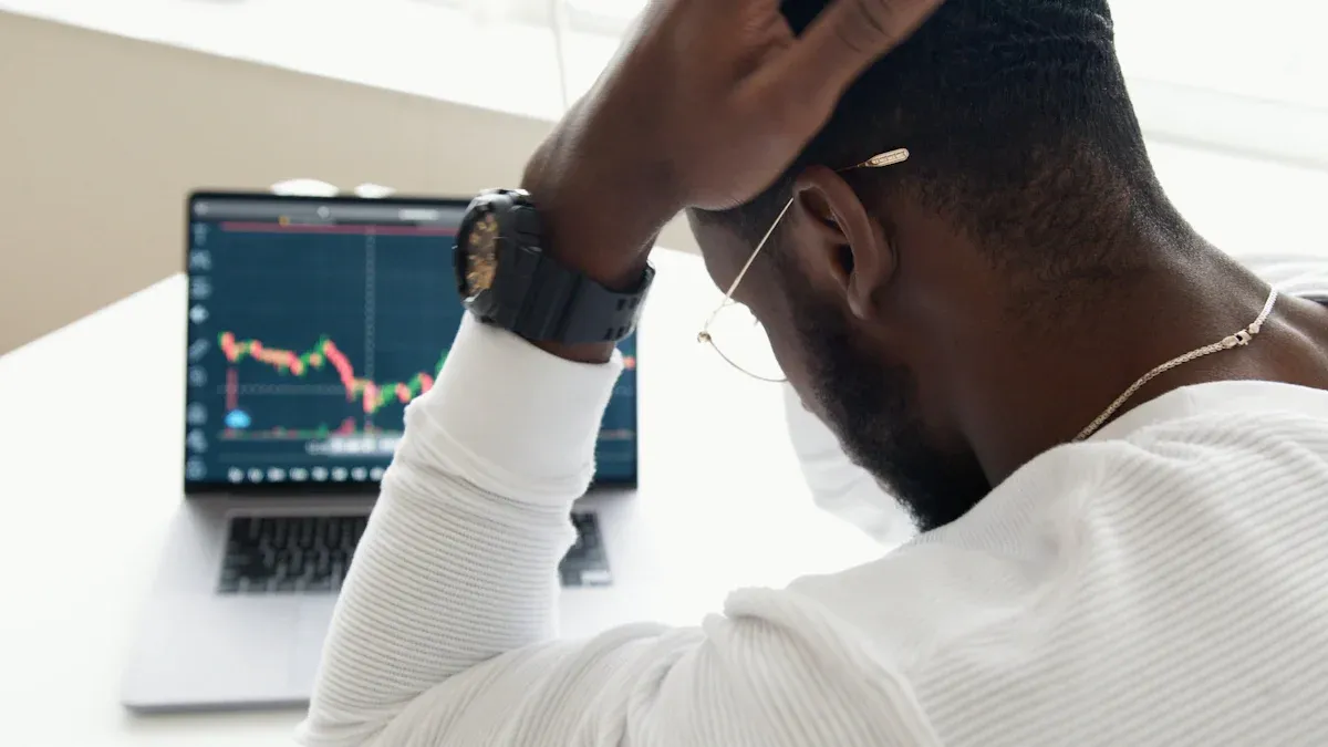 黎明前的黑暗: 价值回归与新格局