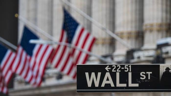 华尔街的ETF游戏，正在如何重塑比特币和以太坊的估值逻辑？