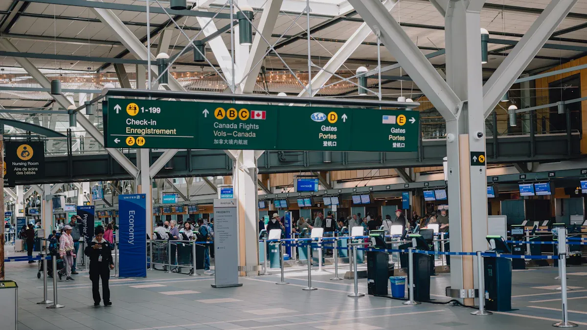 How Much Cash to Bring for a 2026 Trip to the US to Watch Sports Events? Large Cash Entry Declaration and Alternatives