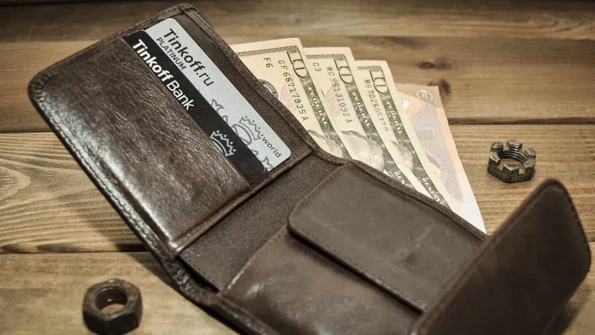 资金沉淀的智慧：赢了 U 不要急着换人民币，在多资产钱包吃美元高息