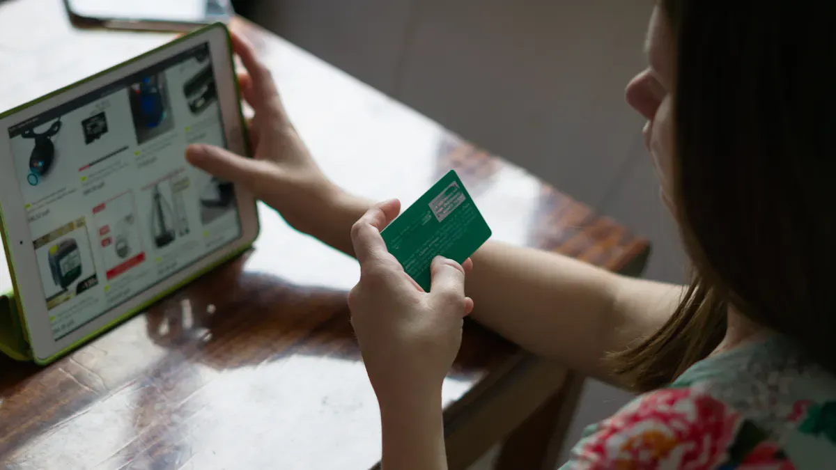 支持 USDT/USDC 直接充值的海外虚拟信用卡平台推荐