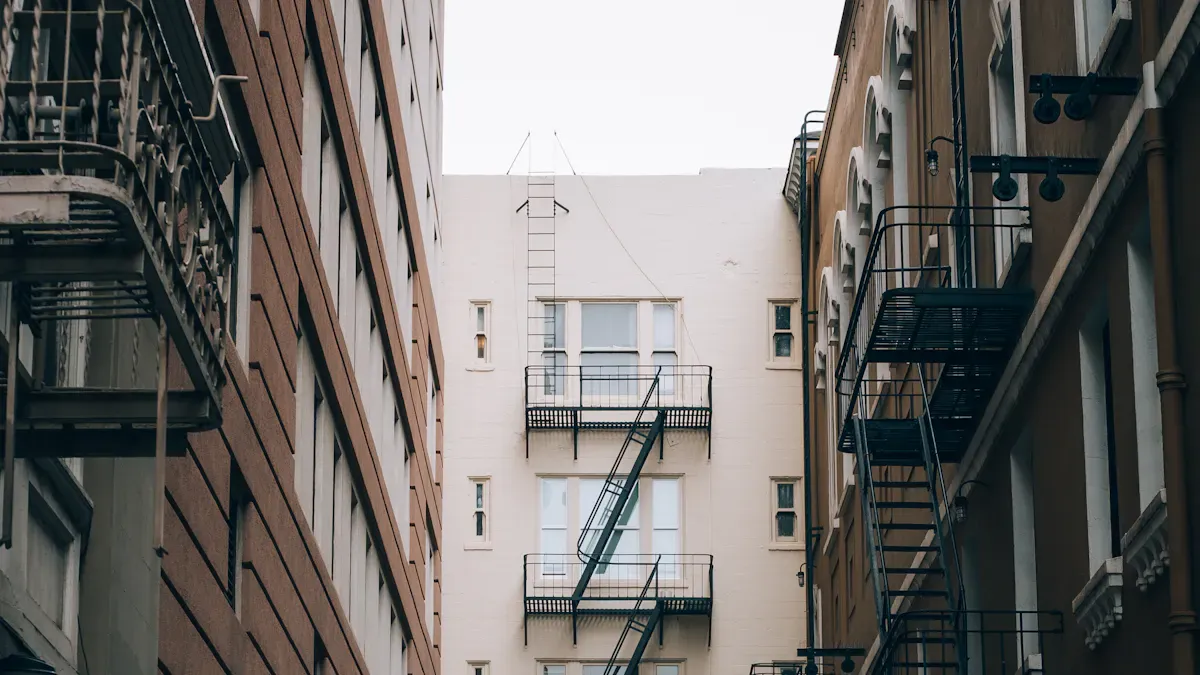 市场崩盘时的逃生舱与资产转移需求