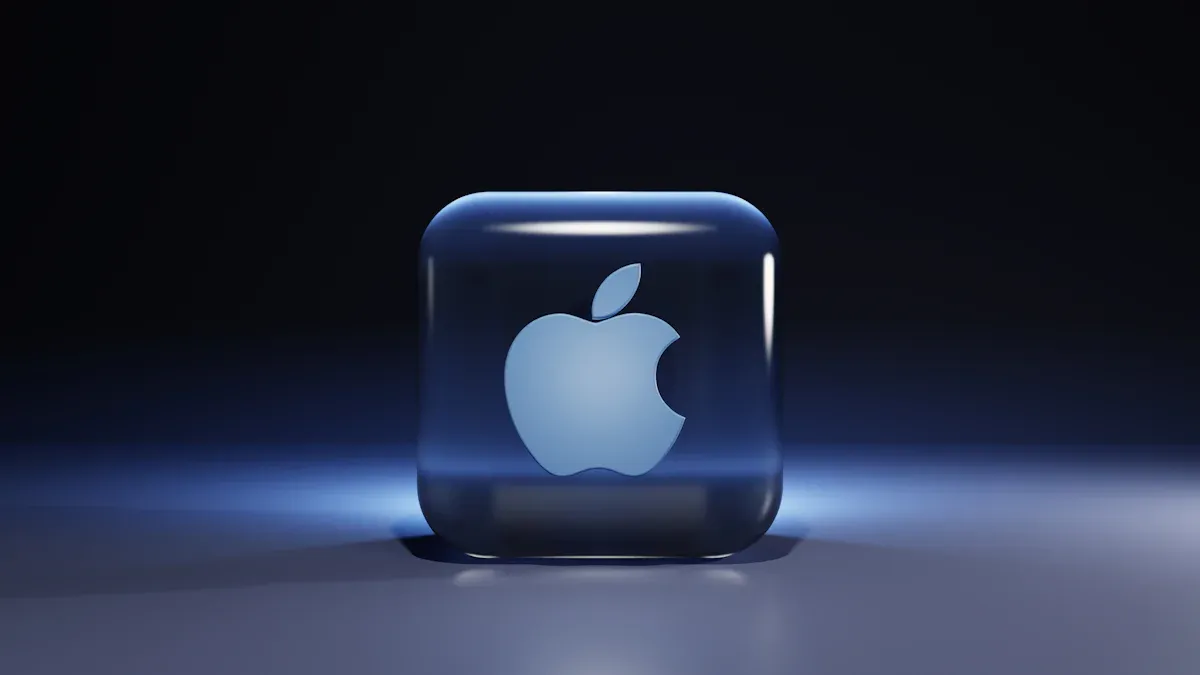 Buying Apple (AAPL) and Tech Blue-Chip Stocks