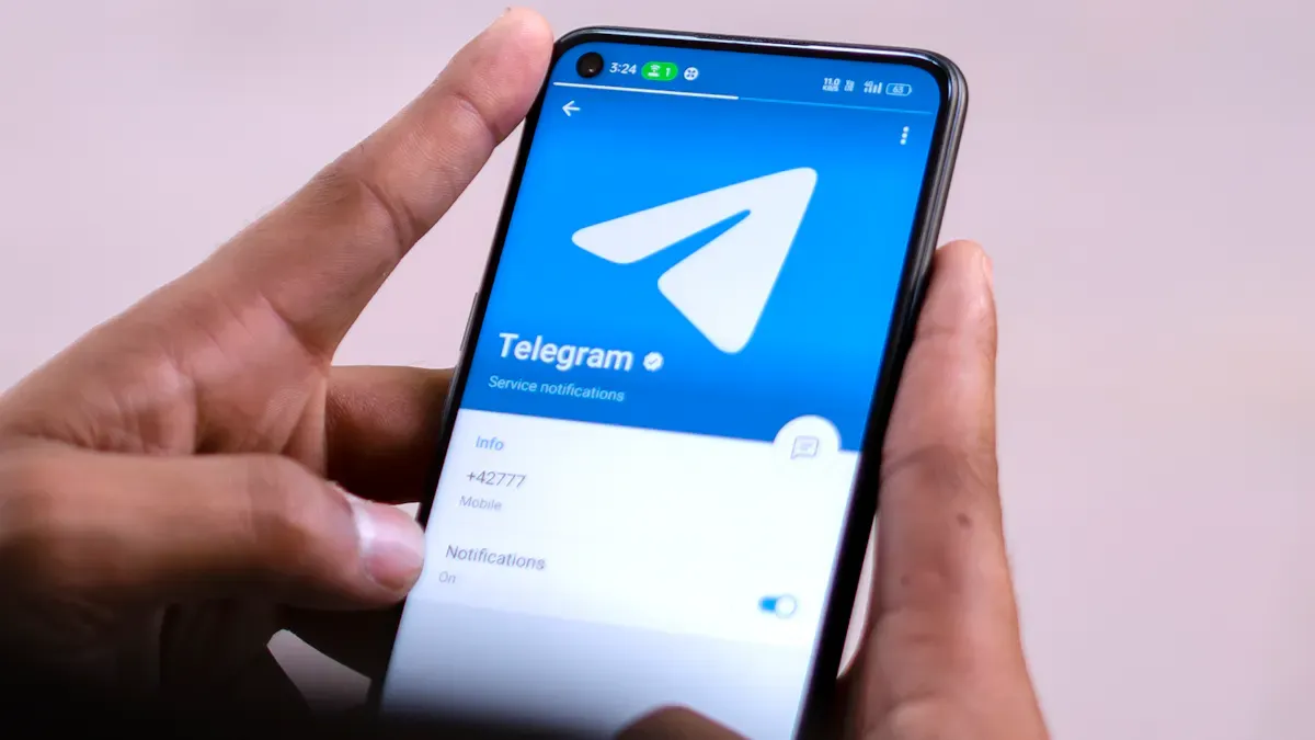 跨境游资的“数字游民”生活：用 AI 和 Telegram 管理全球资产