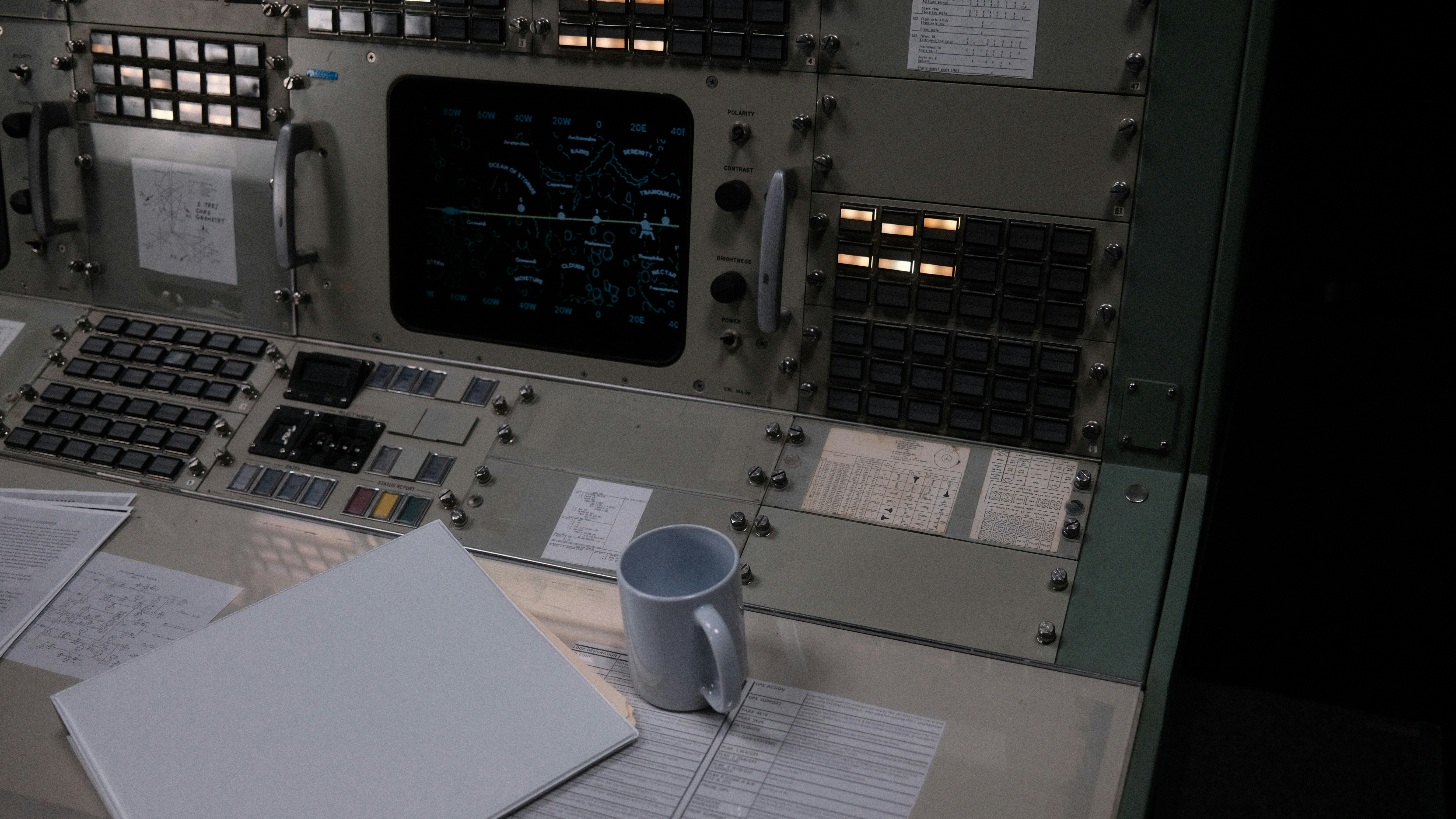 NASA mission control and government contract execution