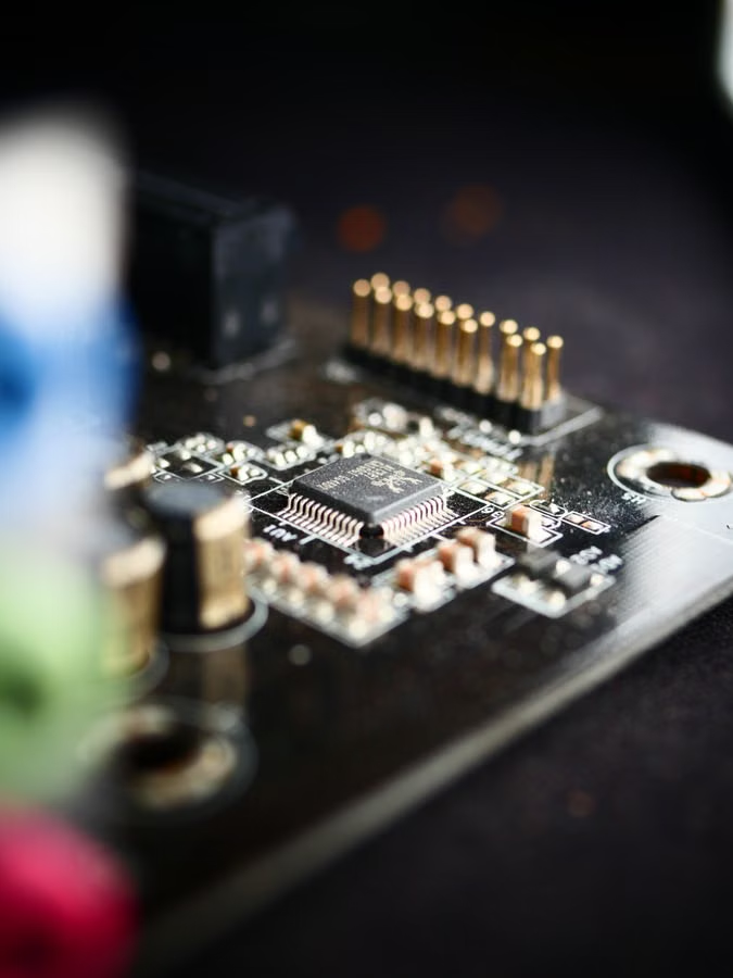 AI chip data movement and server computing