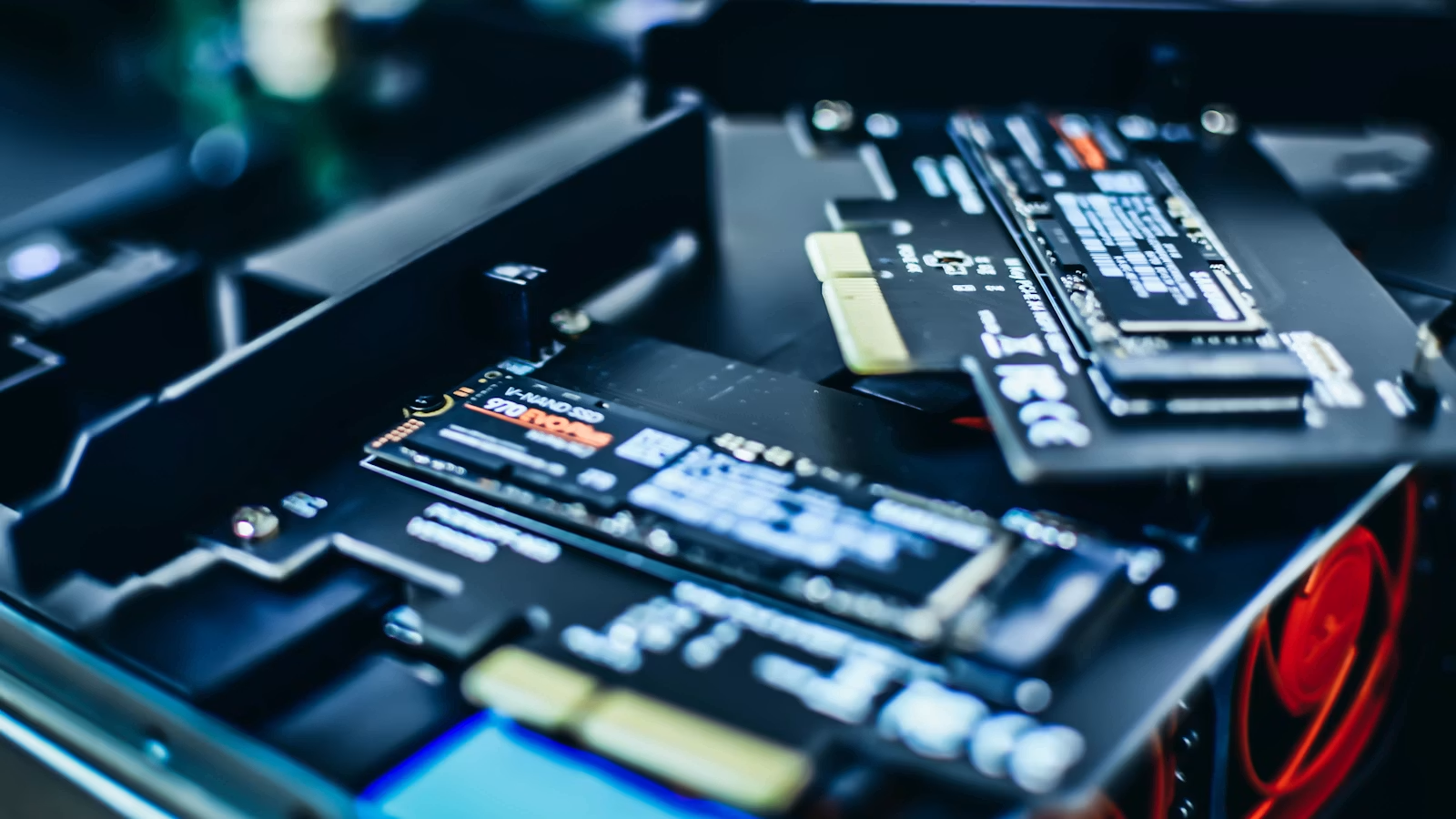 企业 SSD 与 NAND Flash 存储需求