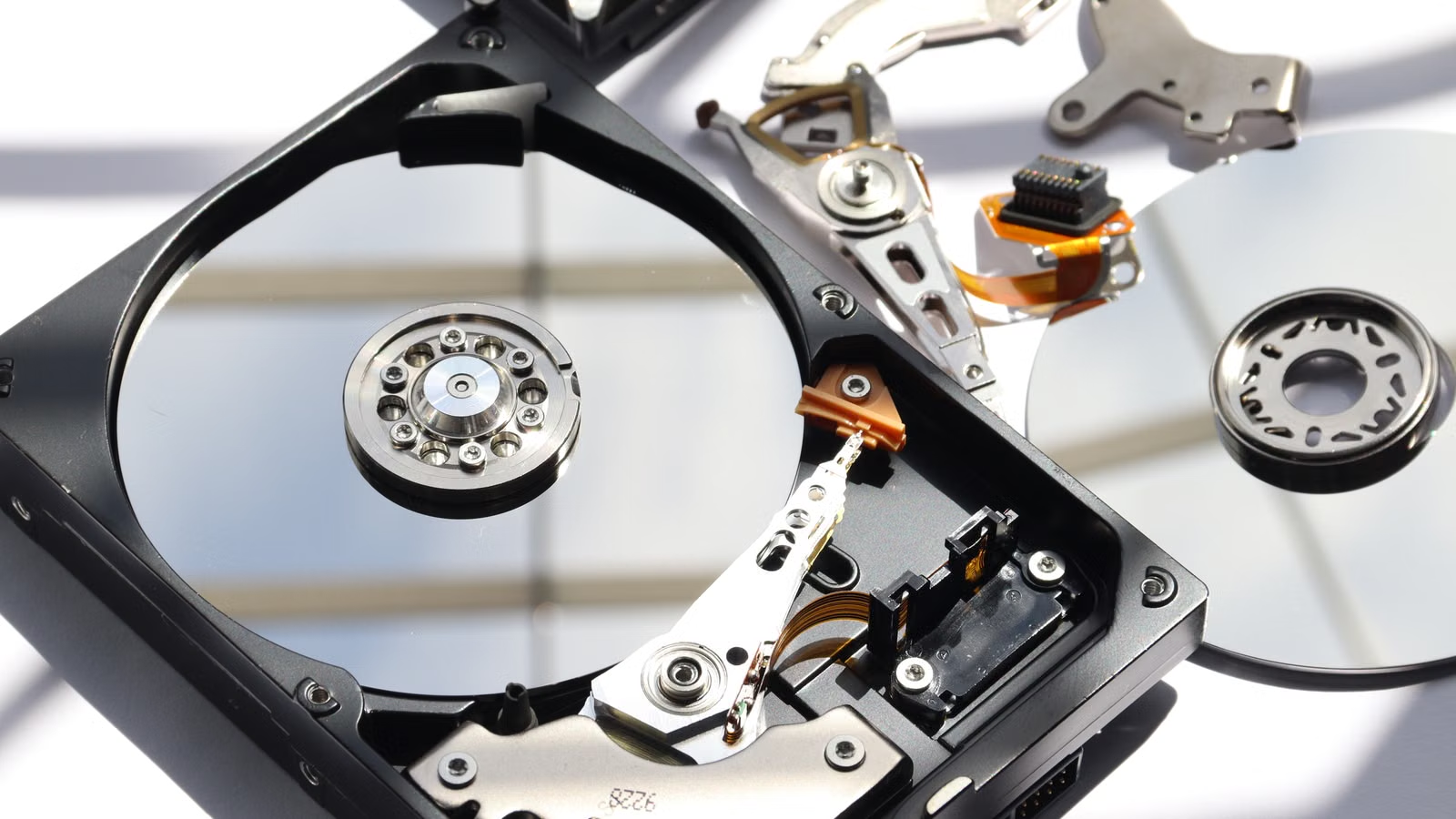 近线 HDD 长约与数据中心产能锁定
