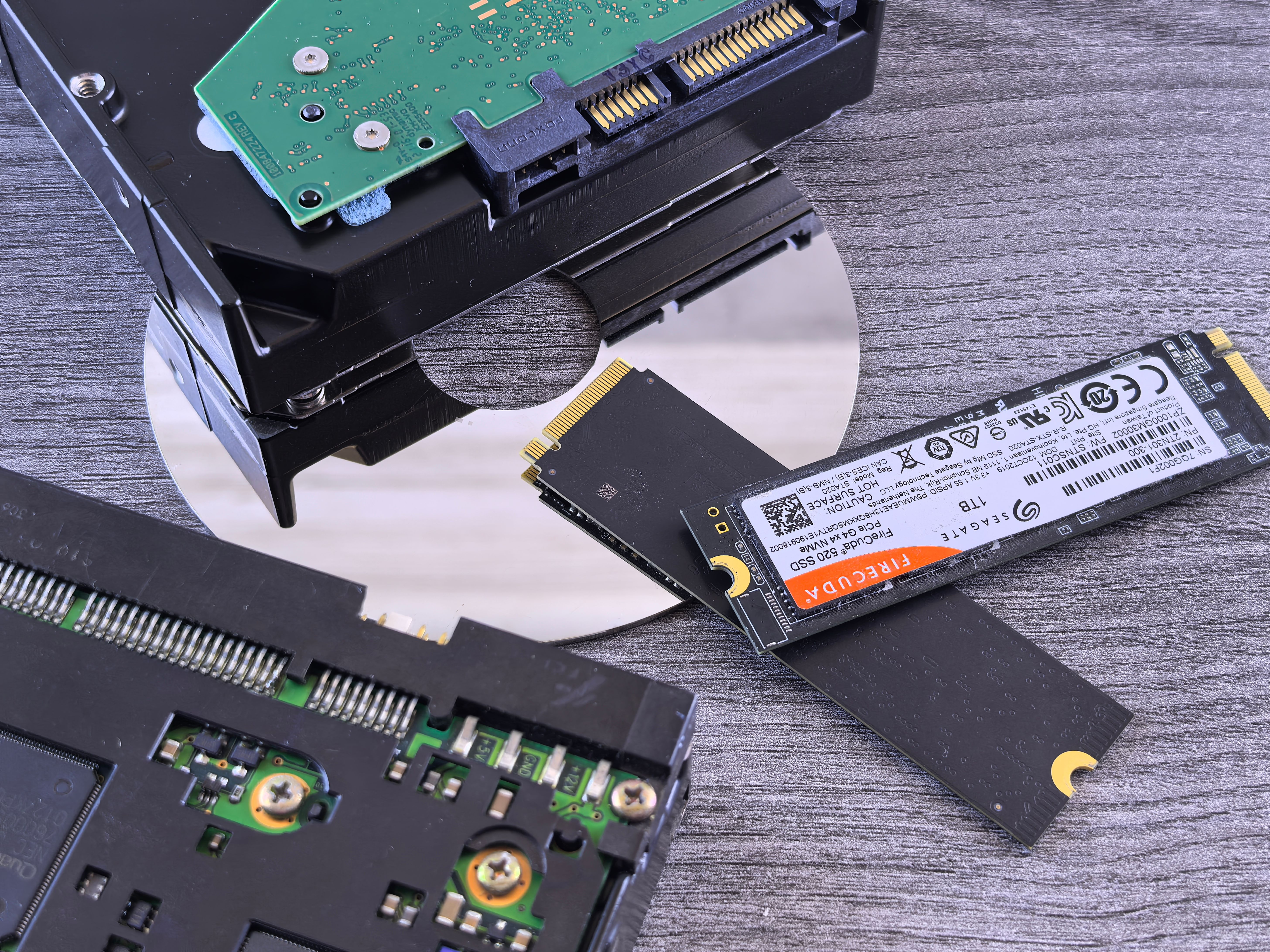 消费存储受 NAND 涨价影响，但终端价格和销量更容易波动