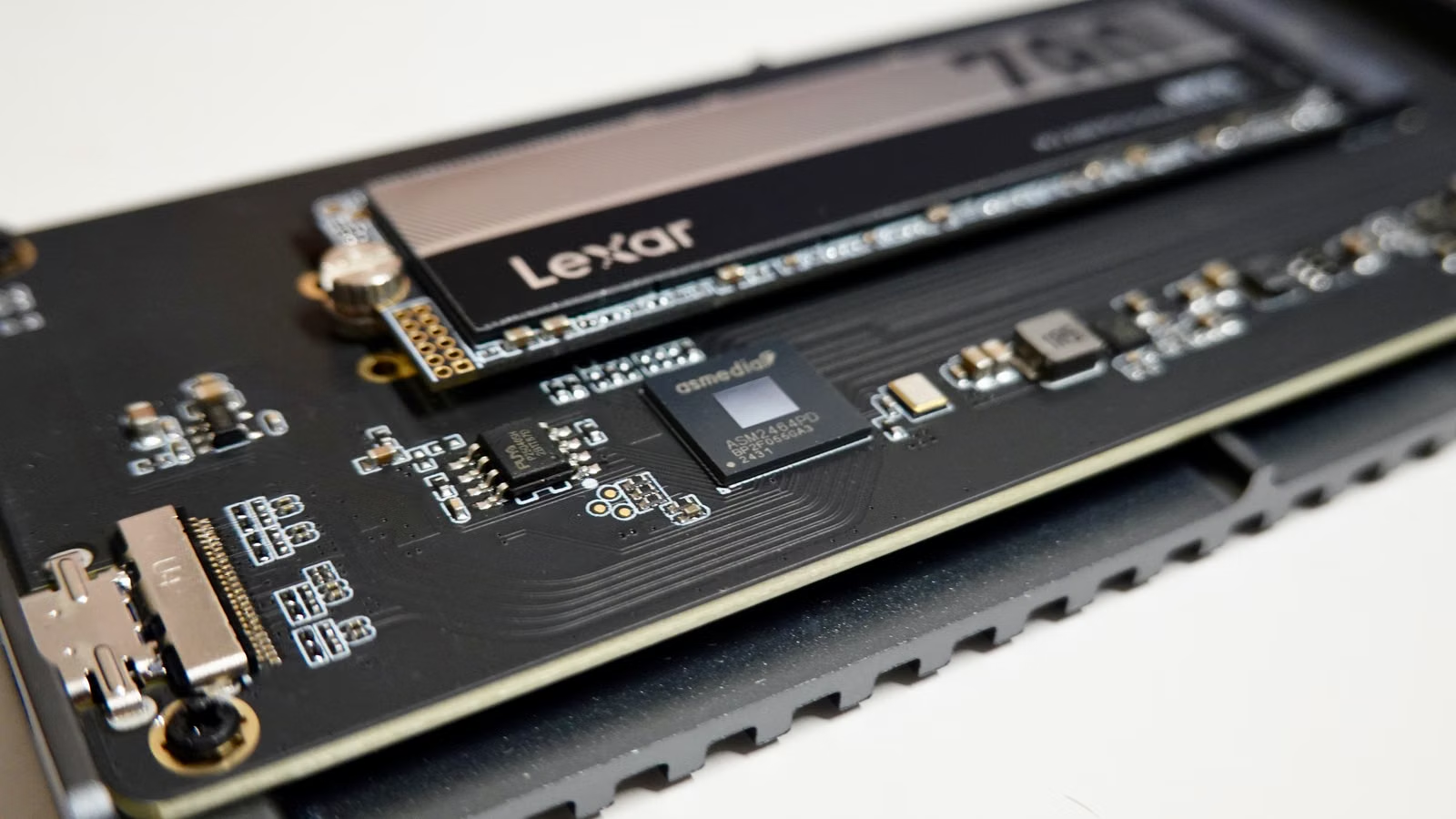 NAND flash memory chips and NVMe SSD storage devices