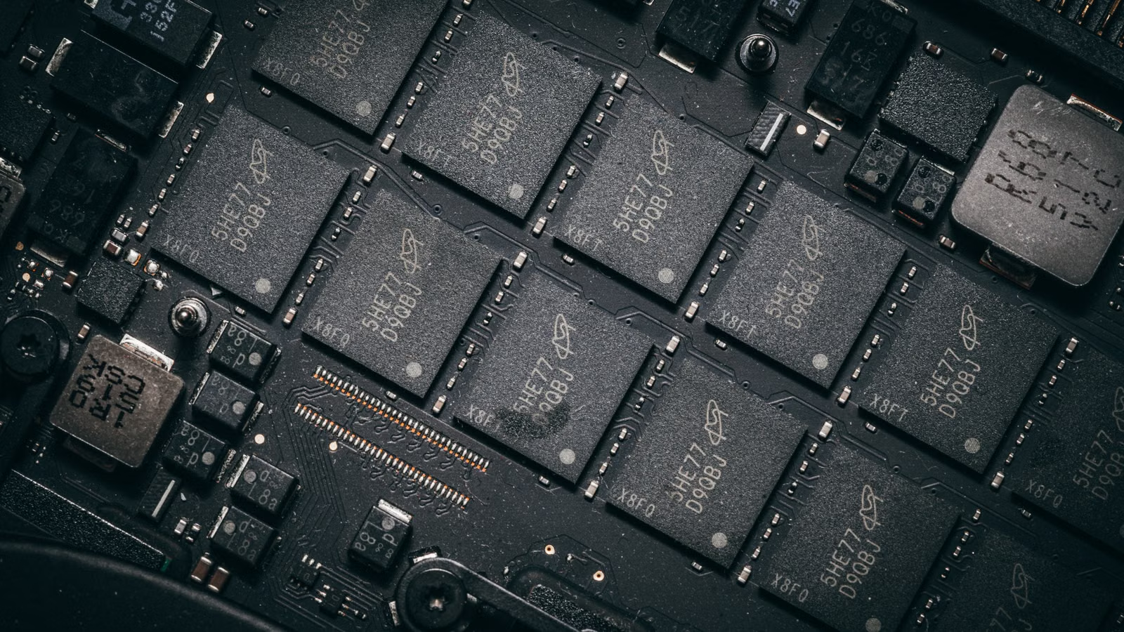 HBM share estimation and advanced packaging variables