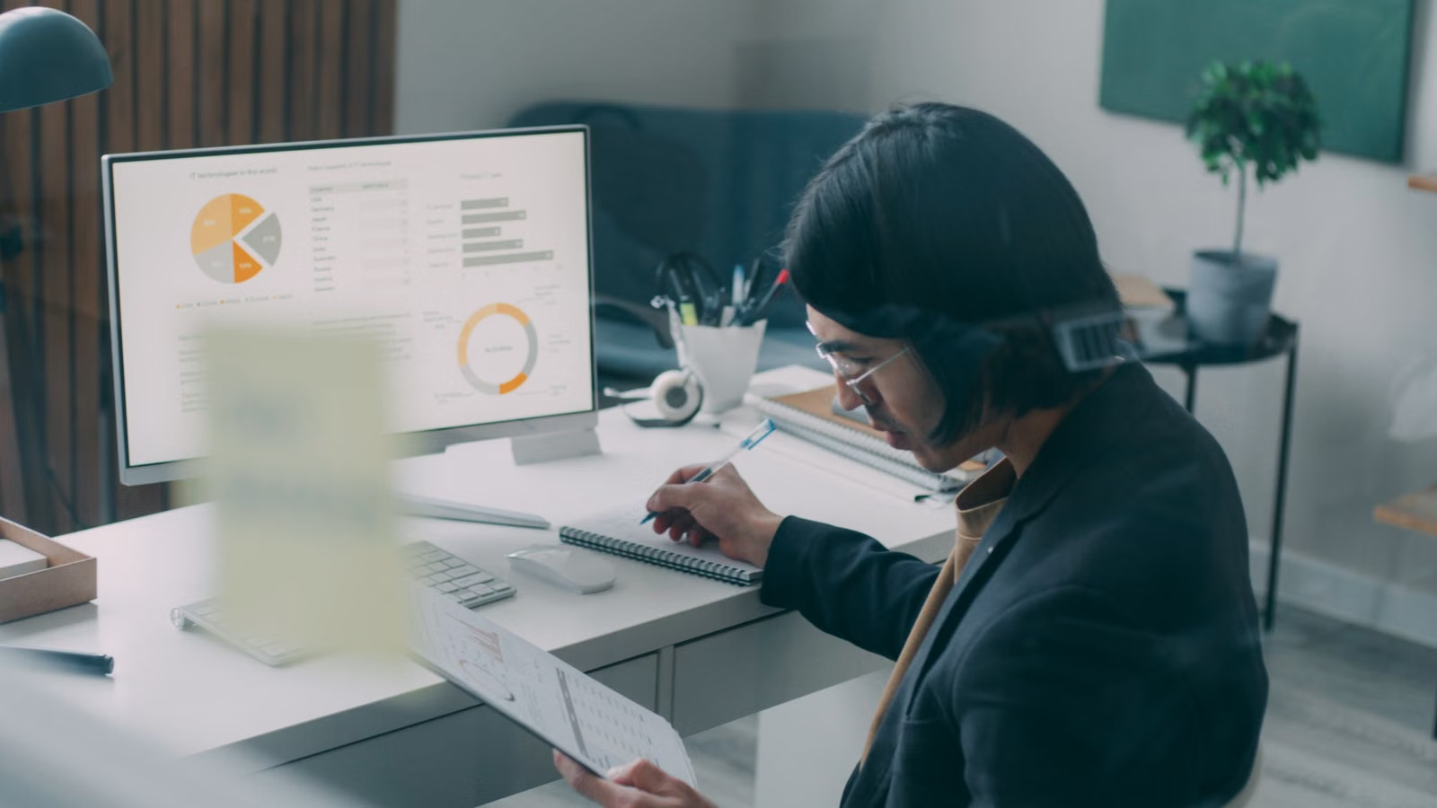 Financial statements, capital expenditure, and technology stock valuation analysis