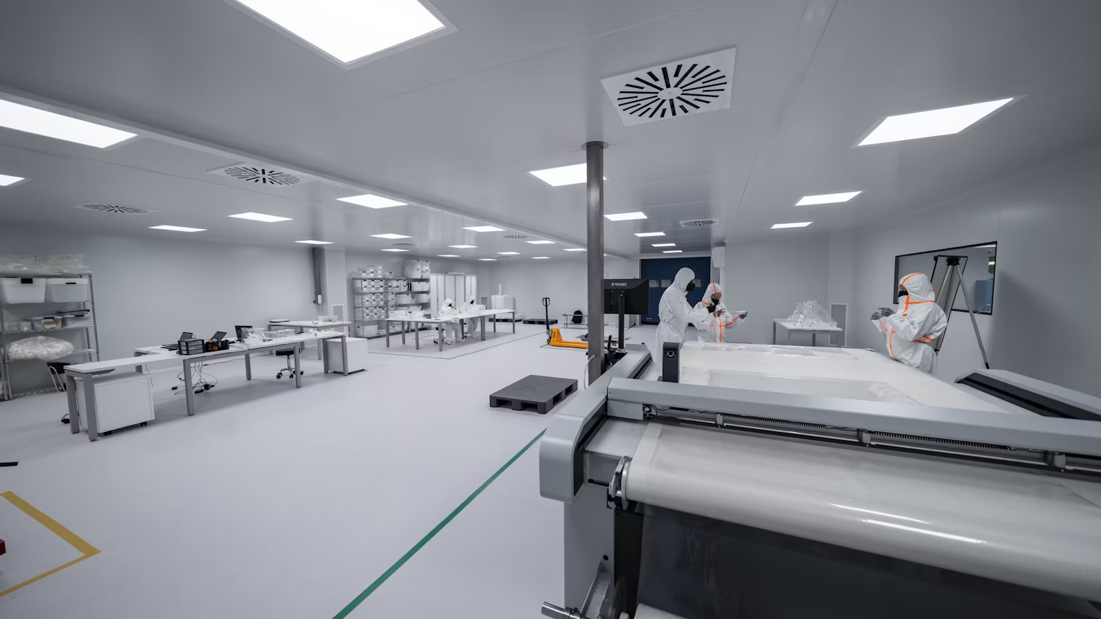 ASML order structure and semiconductor equipment revenue analysis