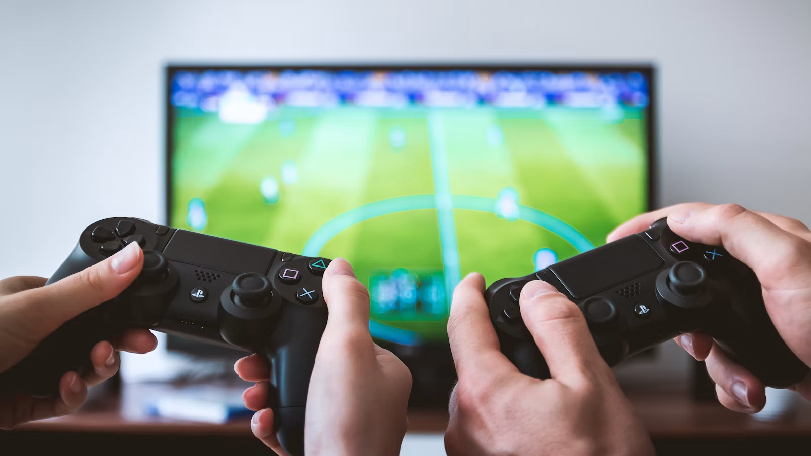 Tencent games, mobile games, and evergreen product performance